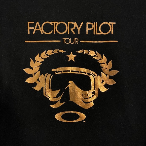 Rare Oakley Factory Pilot Tour promotional t-shirt - Picture 2 of 4